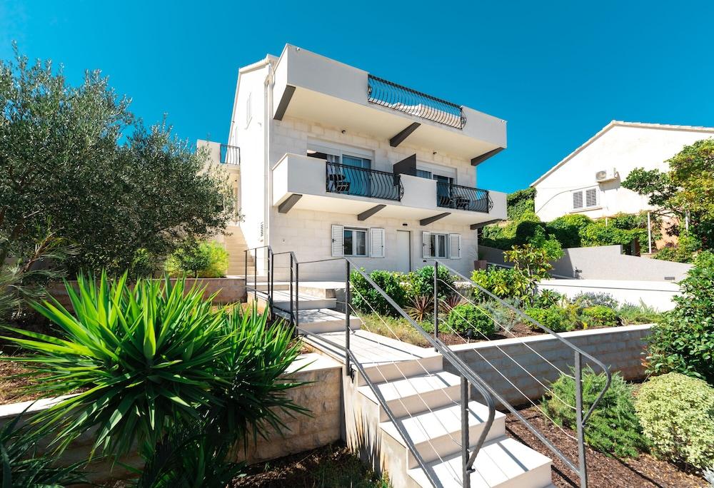 WISH Apartments
