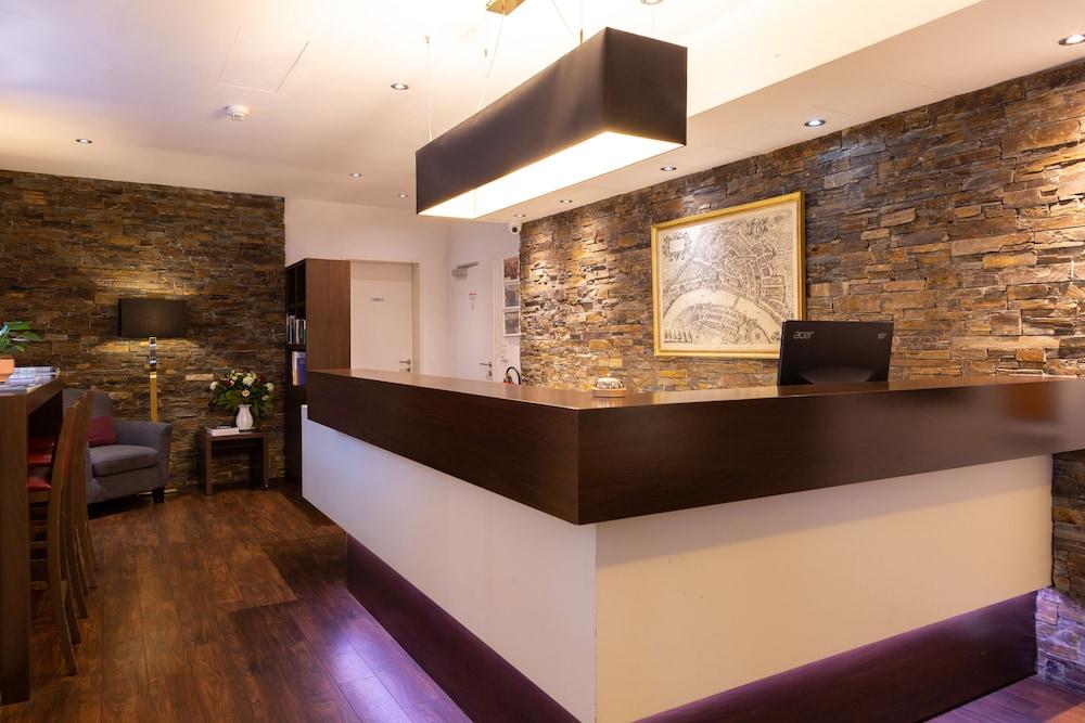 هوتل رهينفلدرهوف منطقة الاستقبال