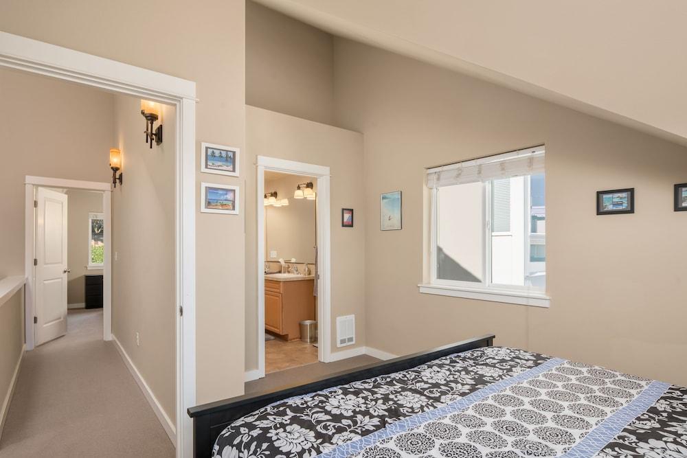 سياتل فاكيشن هوم: لايفز إيه بيتش غرفة