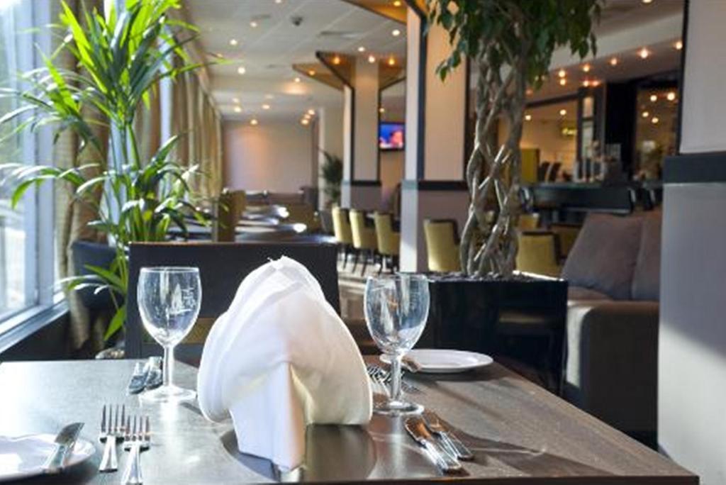 هوليداي إن لندن ويمبلي أخرى