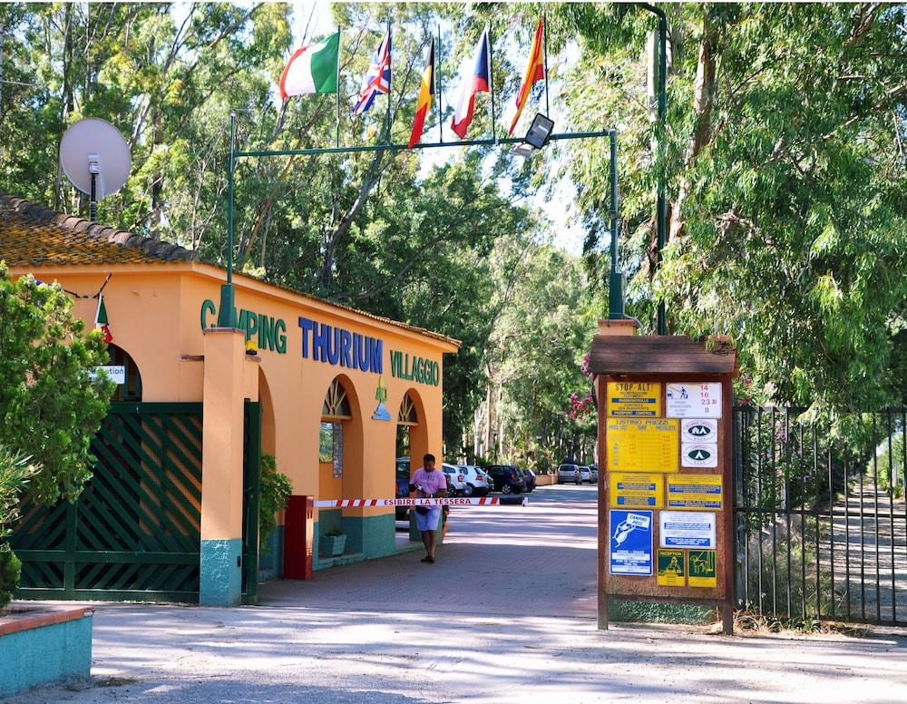 كامبينج فيلاجيو توريوم