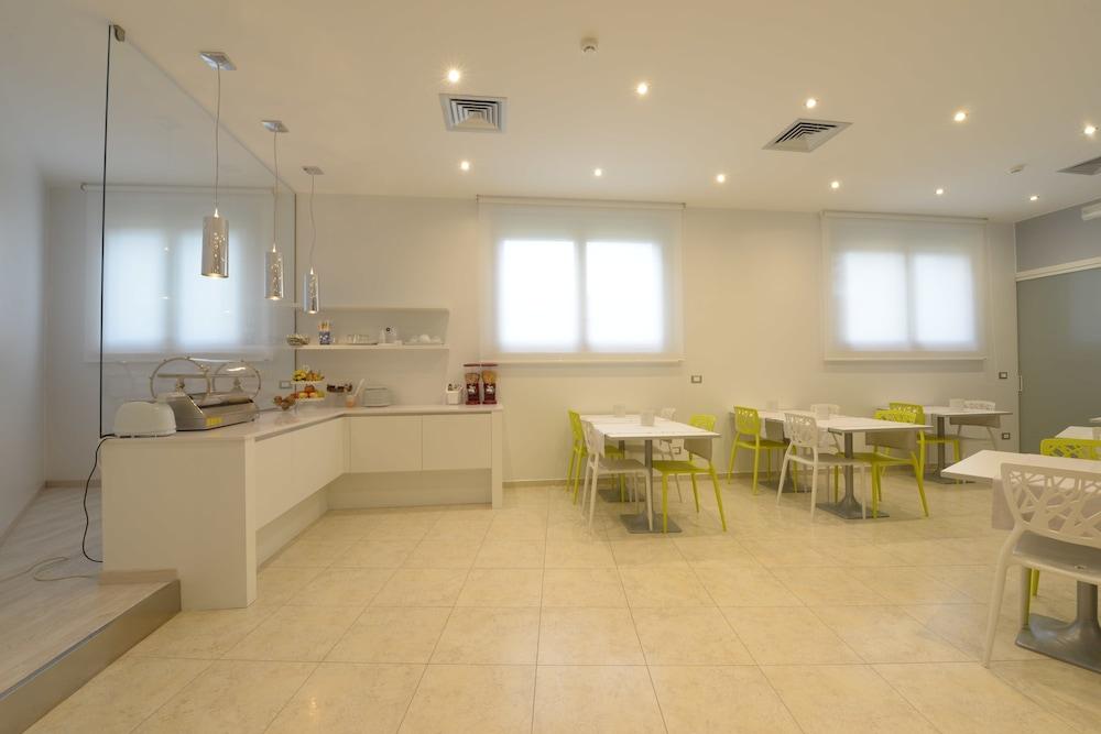 إمبريالي هوتل