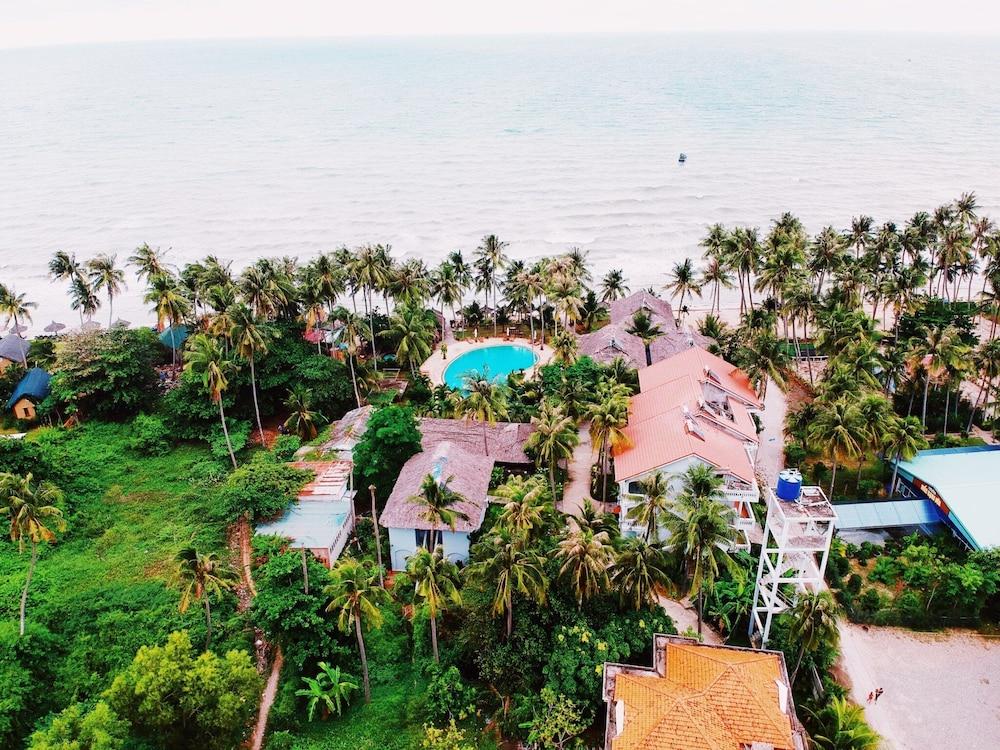 موين سن آند سي بيتش ( بوتيك ريزورت آند جلامبينج) المنطقة الخارجية