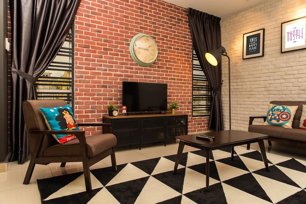 روما جوهو جيست هاوس