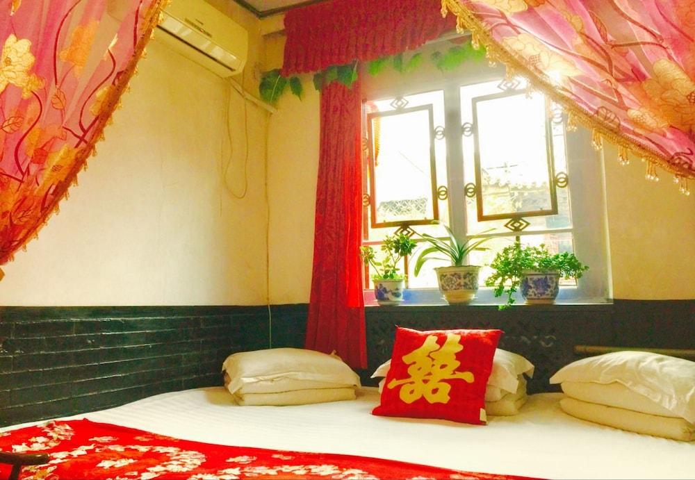 Ping Yao Xi Hu Jing Jie Tao Ran Ju Inn Room