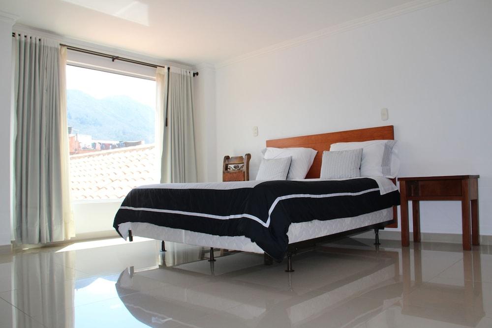 هوتل هونتيبون