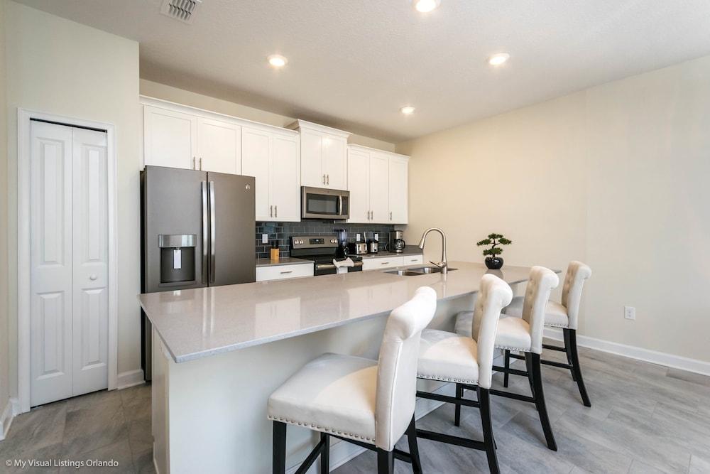 لافيلي 4 بد رو 3با تشامبيونز جايت بول المنطقة الخارجية