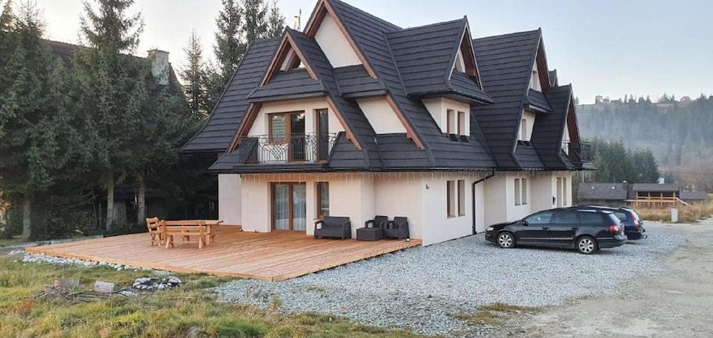 أبارتامنتي جورسكي كريشتال