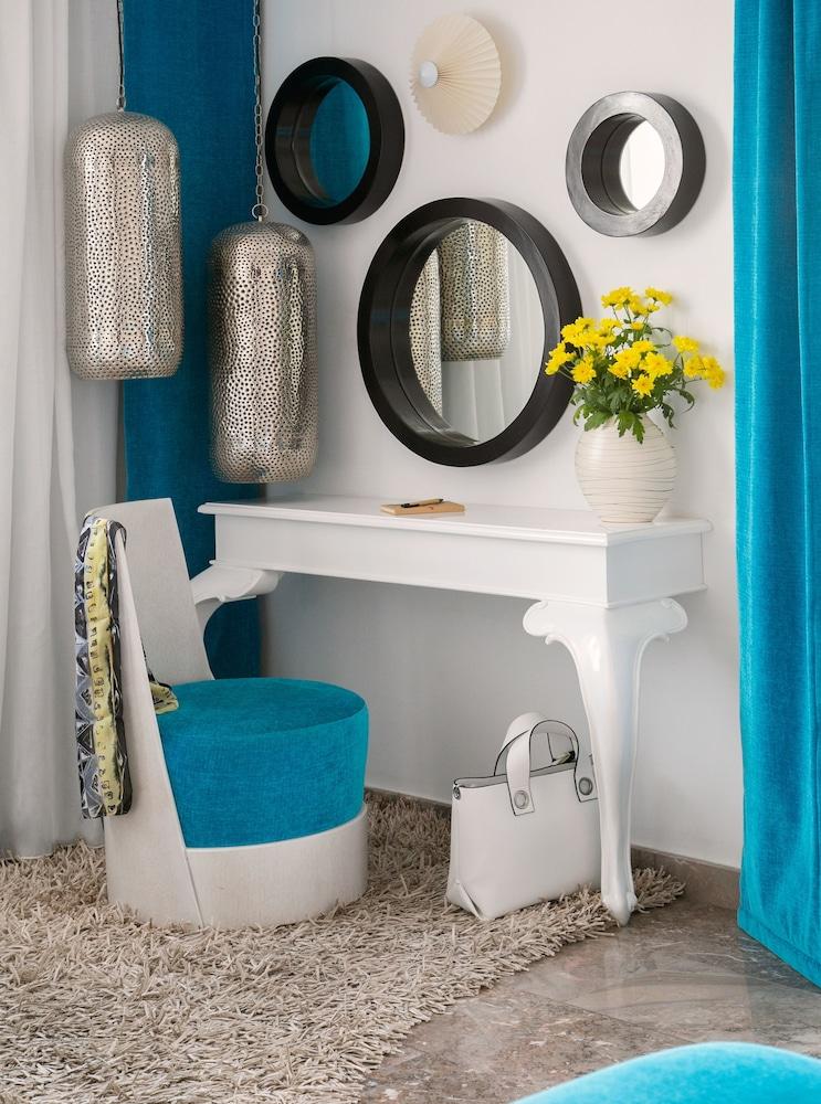 ألثيا كالاميز لاكشري فيلاس باي لويس هوتلز داخلي