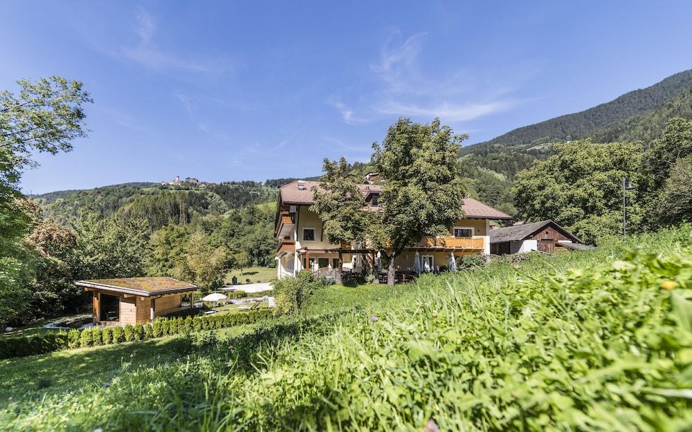 Hotel Weisses Rössl - Cavallino Bianco Exterior