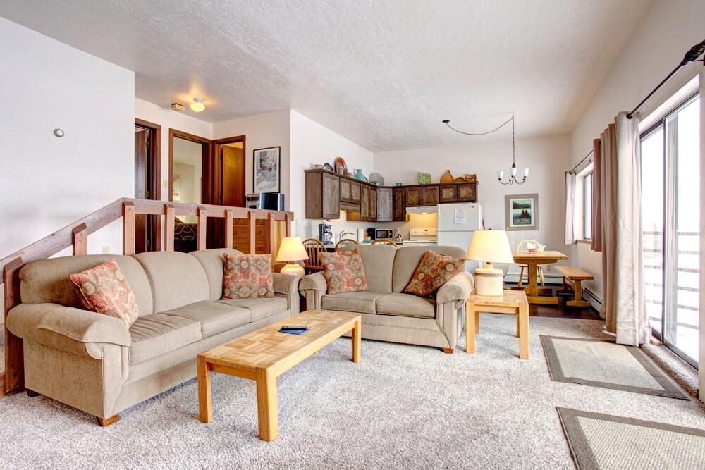 104-a Buffalo Ridge 2 Bedroom Condo by Redawning