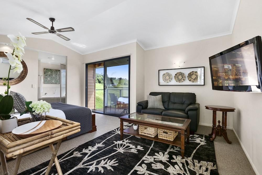 توب أوف ذا هيل الصورة الأساسية