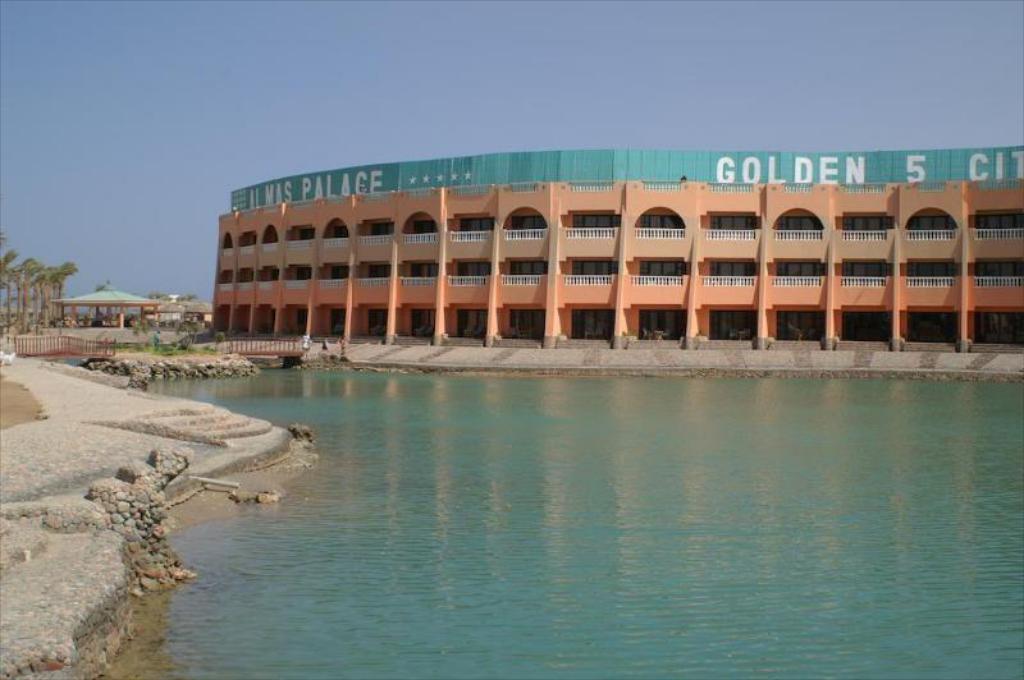 Golden 5 Almas Resort