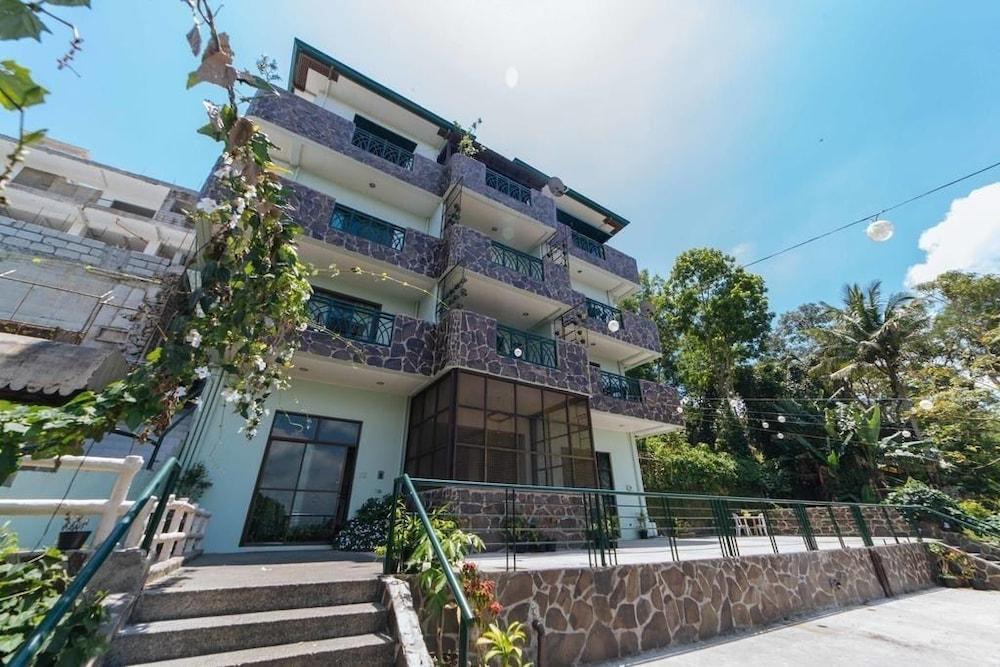 إم سي ماونتن هوم أبارتيل المنطقة الخارجية