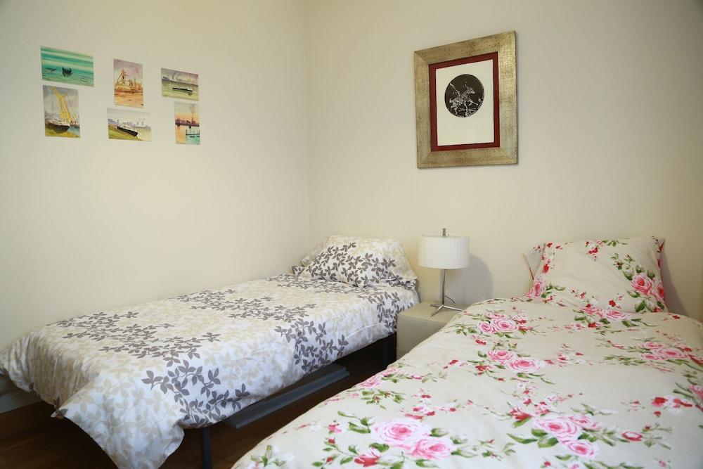 كاليدو أبارتامنتو سنتريكو جونتو أيه فونيكولار اي مترو غرفة