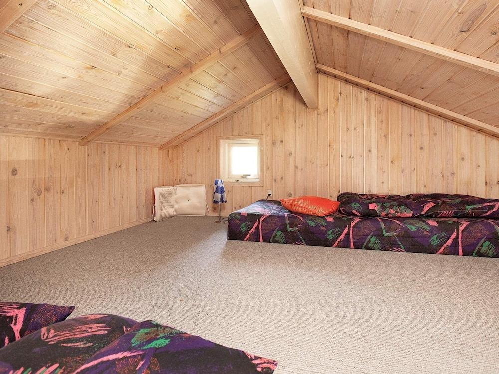 Spacious Holiday Home in Hornbæk on Large Plot Room