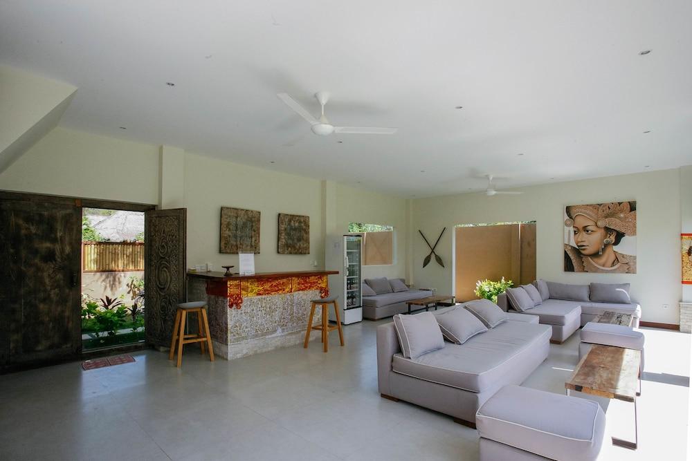 Mimpi Nyata Villa & Dive Center Reception