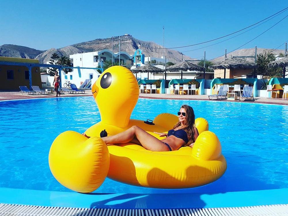 Dodo's Santorini Outdoor Pool