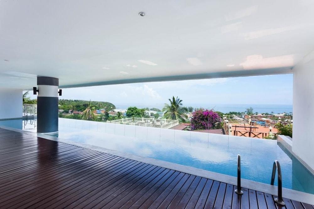 صن سيت بلازا باي واشيني حمام سباحة مغطى