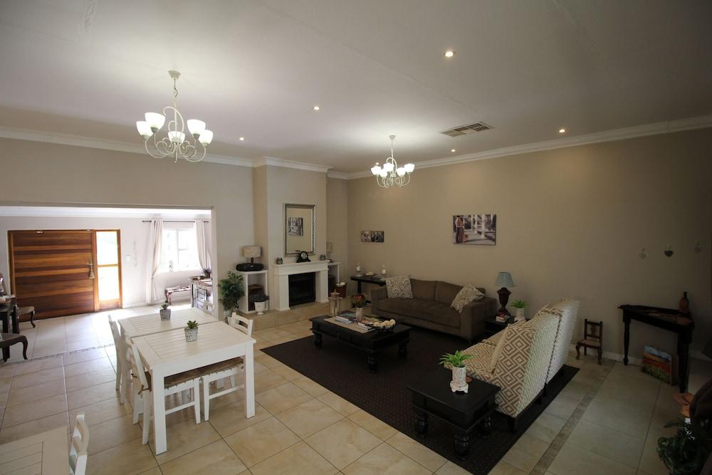 هاوس أون أولوف بالم منطقة الجلوس في الردهة