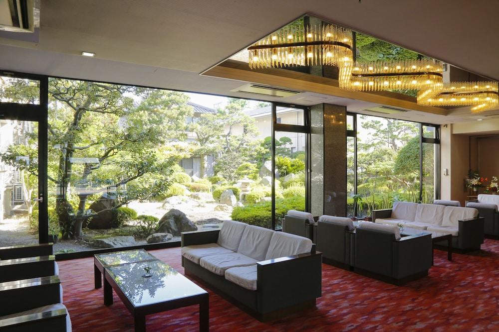 Mitsui Bekkan Lobby