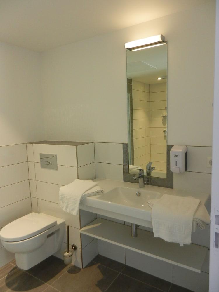 أرك أون سييل أوليرون حمام