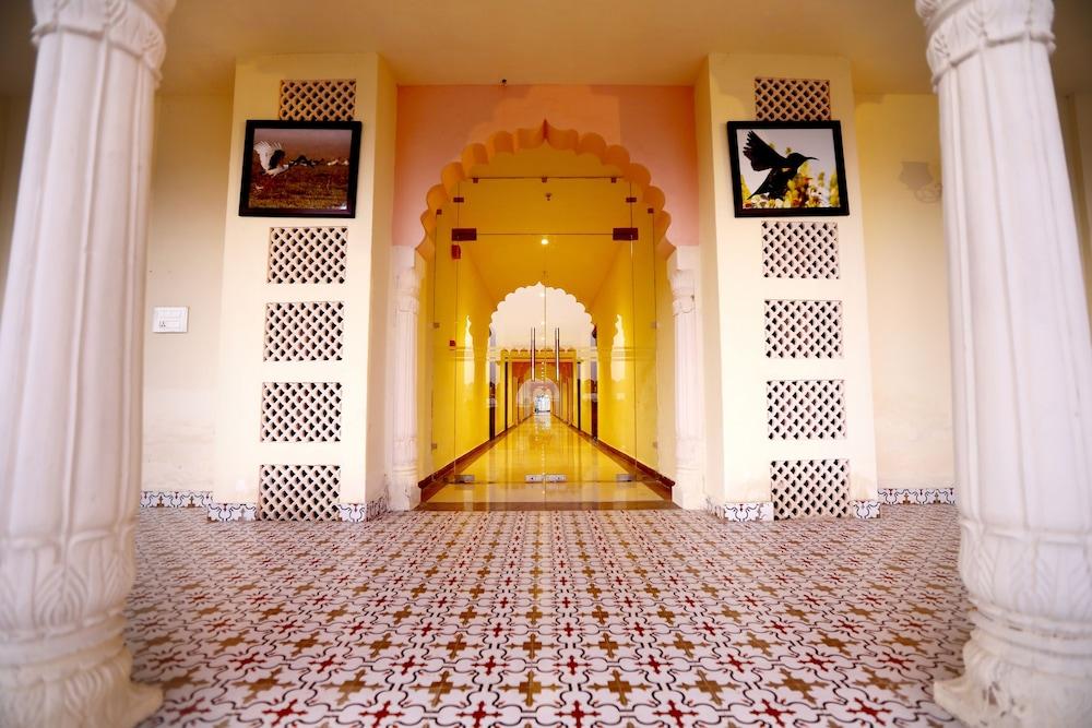 ريجينتا ريزورت شيام فاراتبور الفندق من الداخل