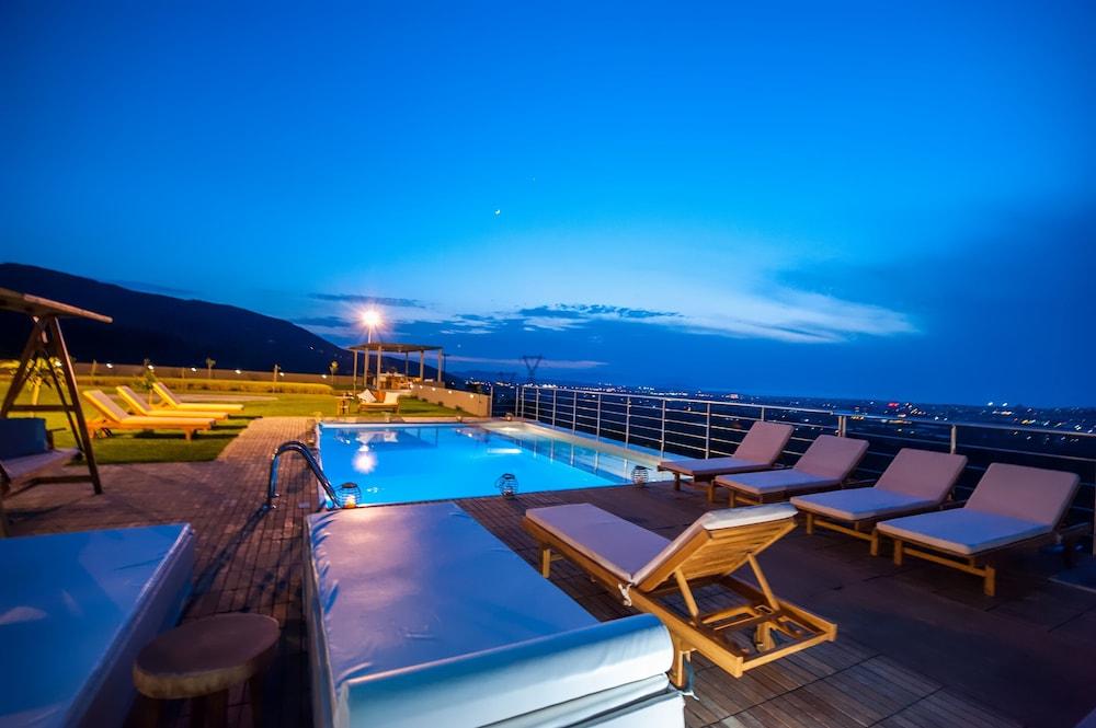 Villa Kedria with a panoramic ocean view Indoor Pool