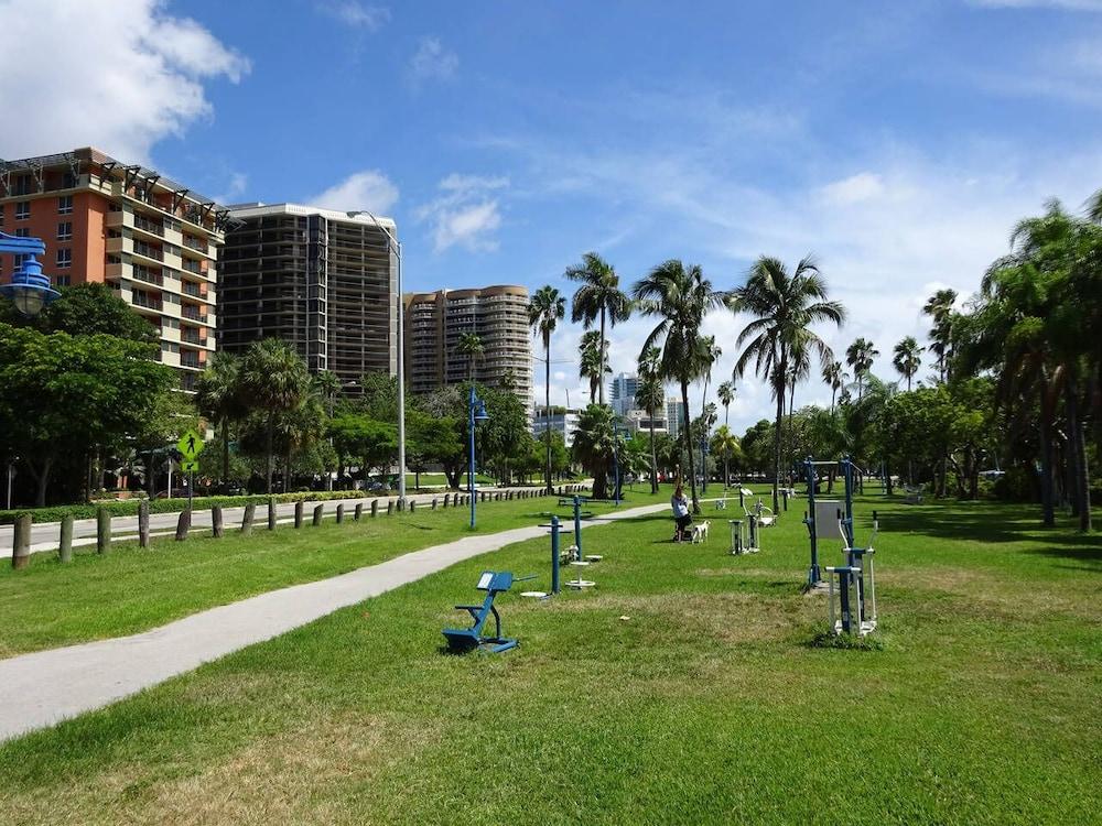 أوشن ميليون دولار فيو ستوديو + بالكوني نمبر 3 المنطقة المحيطة بالمنشأة