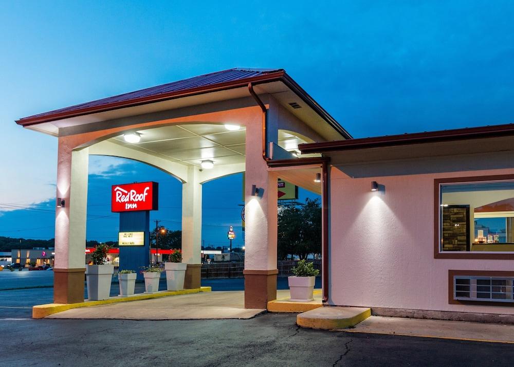 ريد روف إن بوفالو، تي إكس المنطقة الخارجية