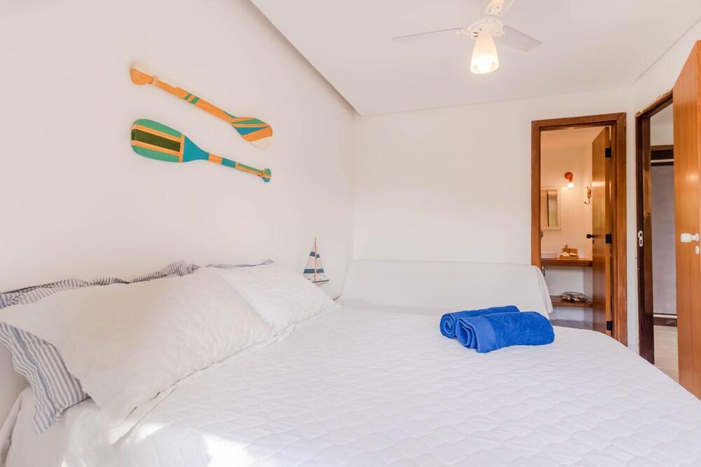 PF08 Ap Duplex 2 Suites - Praia do Forte Room