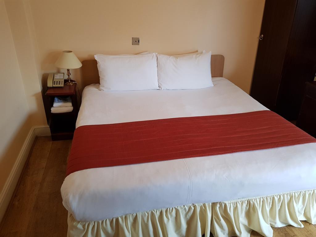 Forest View Hotel Featured Image