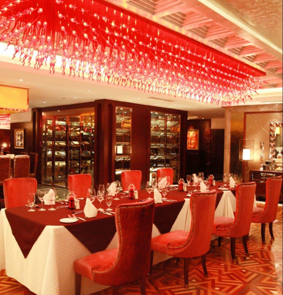 نورث يورك سيرفيس أبارتمنت شينيانغ أخرى