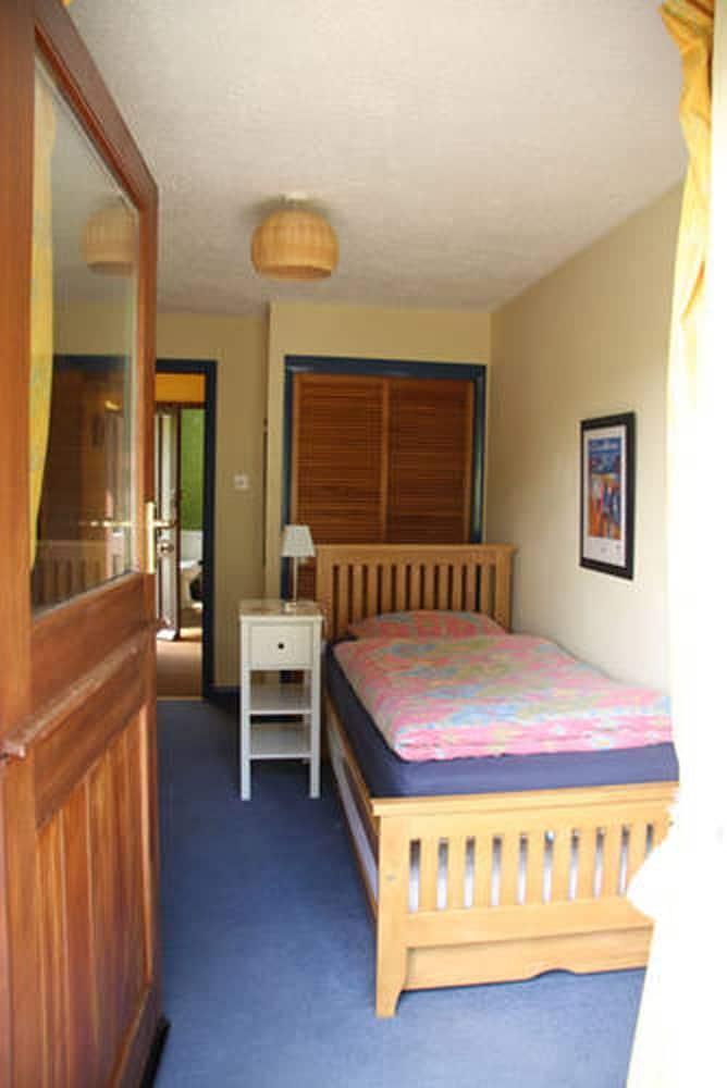 Cwm Irfon Lodge Cottages Room
