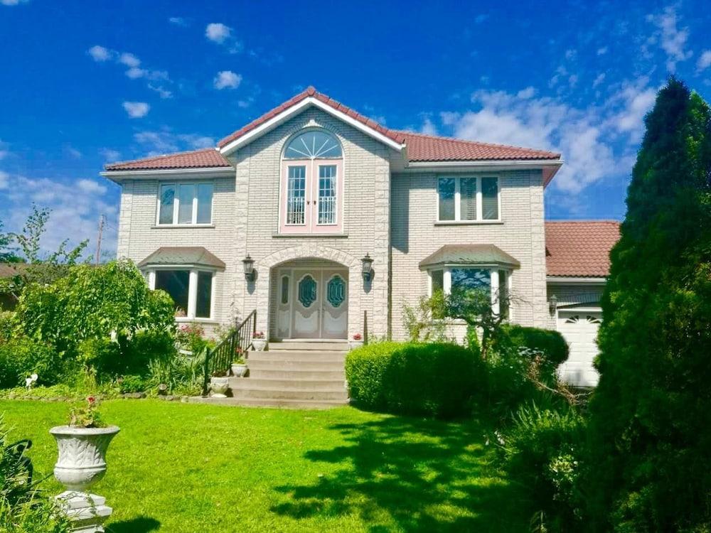 فيلا ألكسندرا بي آند بي