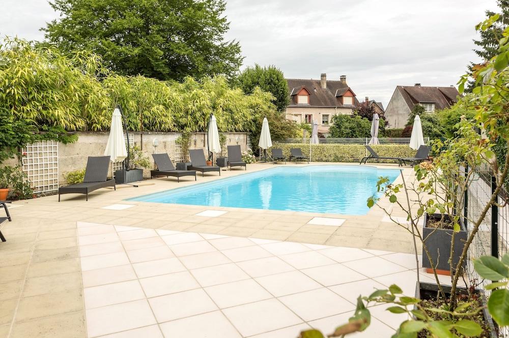 Hotel De France - LOGIS DE FRANCE