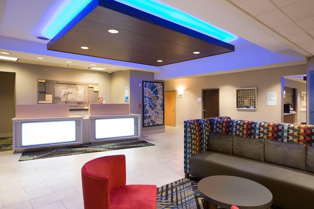 هوليداي إن إكسبرس هاستينجز باي آيتش جي المنطقة الخارجية