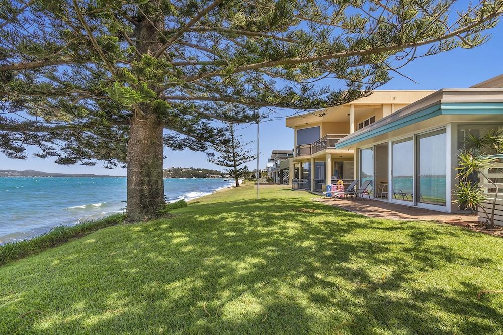 Seaview Cresent, 4 Featured Image