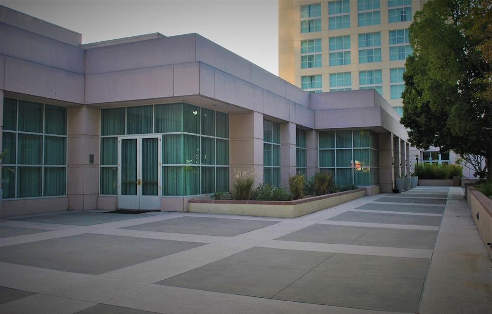 هيلتون لوس أنجلوس نورث/جليندال المنطقة الخارجية