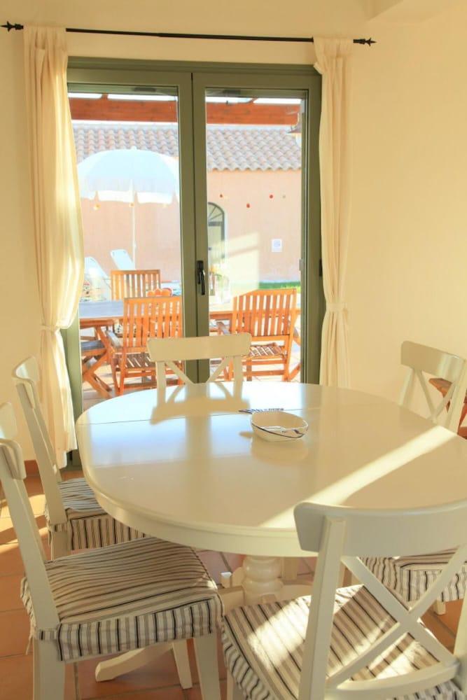 Villa Nora Large Private Pool Walk to Beach Sea Views A C Wifi Car Not Required - 1020 Room
