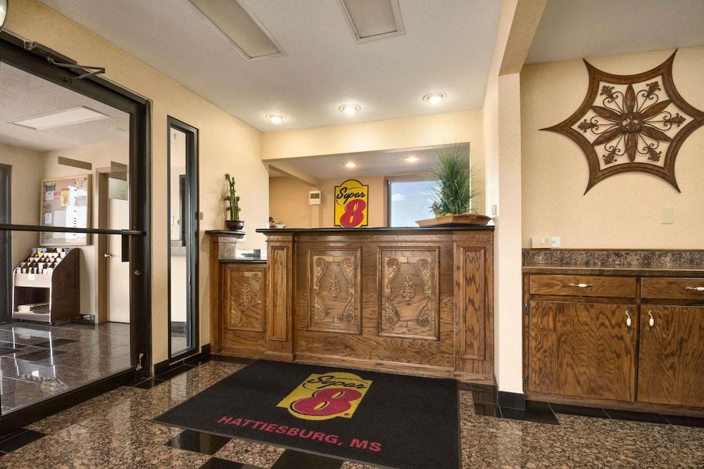 سوبر 8 باي ويندام هاتيسبرغ نورث/يونيفيرسيتي أريا الردهة