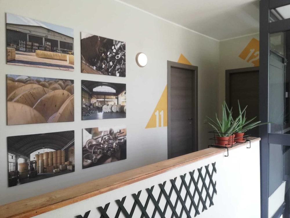 لا كورداتا أكوموداشن - وود هاوس بيك هوتل منطقة الاستقبال