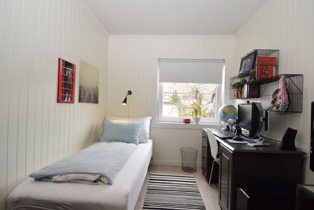 Solferie Holiday Apt. Johan Øydegards Room