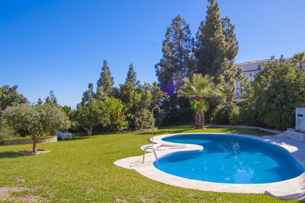 سبيشوس 2 بد رومز أبارتمنت إن كالاهوندا حمام سباحة مكشوف