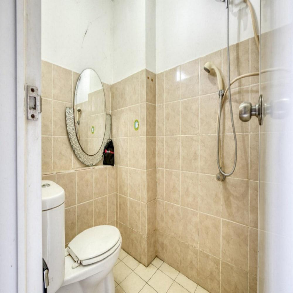 ريد دورز أبارتمنت آت جرين باي بلويت حمام