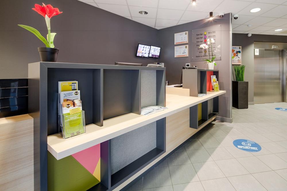 بي آند بي هوتل مارن لا-فالي تورسي منطقة الاستقبال