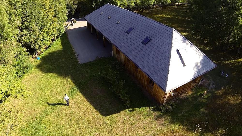 Hôtel le Val des Sources Aerial View