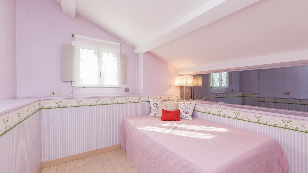 رينتال إن روم كامبو دي فيوري بالكوني غرفة