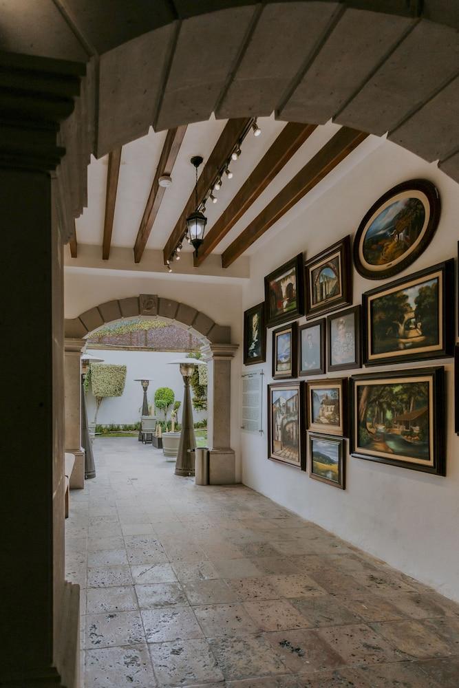Dos Patios Querétaro Curamoria Collection Interior