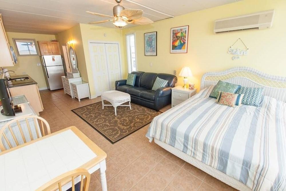 أوشنز لي مينيومز نمبر 201 ستوديو بد روم كوندو غرفة